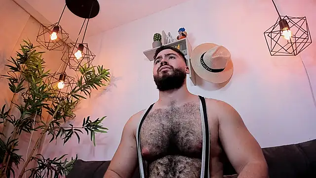 Snapshot of SebastianVilla_ chatting on July 2026 10:25:02 PM SebastianVilla online show from July 2026 10:25:02 PM