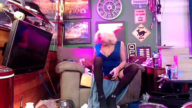 Brooke-lynn online show from February 2025 10:42:02 AM