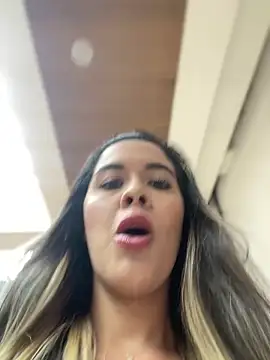 Snapshot of Emilia_Bakerr chatting on March 2025 06:45:02 PM Emilia Bakerr online show from March 2025 06:45:02 PM