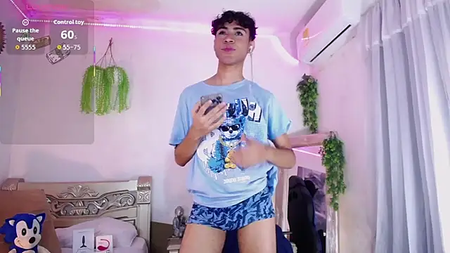 huge armound online show from October 2025 10:54:02 PM