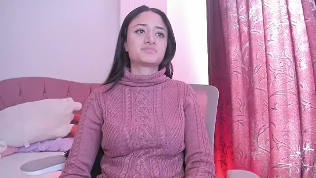 Snapshot of _Caroliinee_ chatting on November 2025 05:02:01 PM Caroliinee online show from November 2025 05:02:01 PM