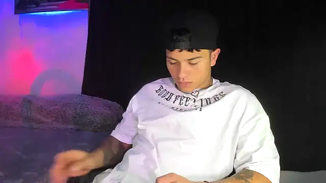 Dominic Biker   online show from December 2024 02:59:01 AM