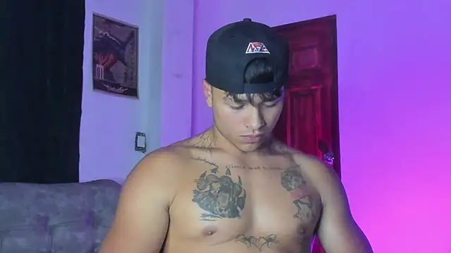 Dominic Biker   online show from April 2026 03:49:02 AM