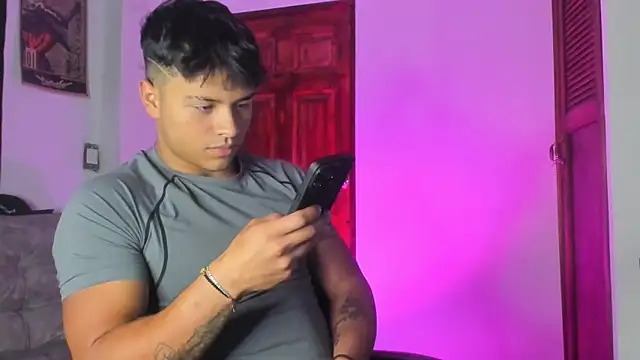 Dominic Biker   online show from April 2026 03:53:02 AM