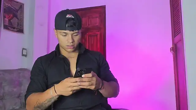Snapshot of Dominic_Biker__ chatting on April 2026 06:28:02 AM Dominic Biker online show from April 2026 06:28:02 AM