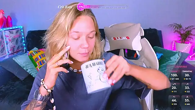 Snapshot of Karen_morris chatting on July 2026 03:23:01 AM Karen morris online show from July 2026 03:23:01 AM