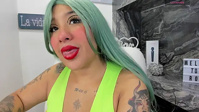 miss danika online show from November 2025 11:03:01 AM