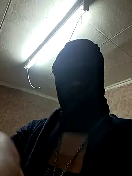 Snapshot of DjiniCD chatting on September 2025 09:37:01 PM DjiniCD online show from September 2025 09:37:01 PM