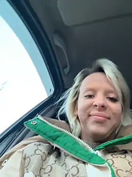 LikaCat online show from November 2025 01:29:01 AM