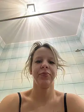 LikaCat online show from December 2025 03:36:01 AM