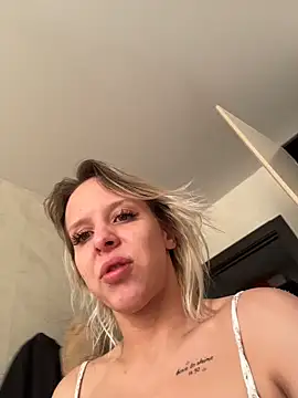 LikaCat online show from February 2026 04:35:01 AM