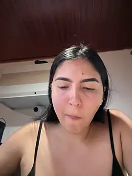 MarianaBenz online show from February 2026 11:55:02 PM