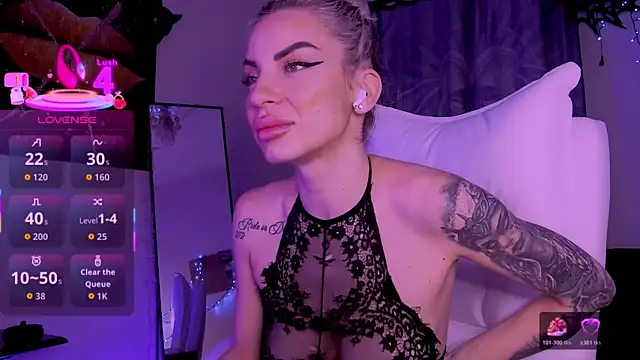 Snapshot of LusciousAlice chatting on June 2026 01:22:01 AM LusciousAlice online show from June 2026 01:22:01 AM