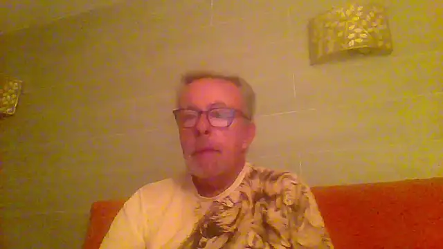 Snapshot of tuggy59 chatting on April 2026 04:15:01 AM tuggy59 online show from April 2026 04:15:01 AM