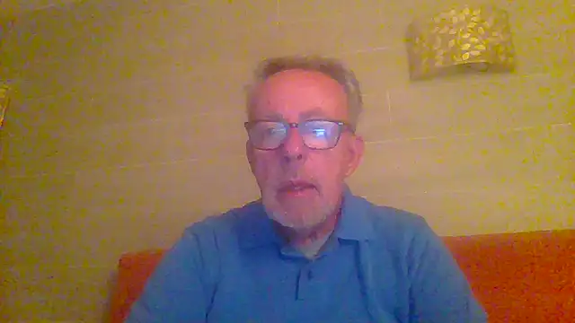 Snapshot of tuggy59 chatting on April 2026 04:38:01 AM tuggy59 online show from April 2026 04:38:01 AM