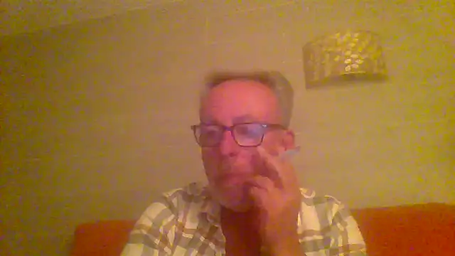Snapshot of tuggy59 chatting on May 2026 04:19:01 AM tuggy59 online show from May 2026 04:19:01 AM