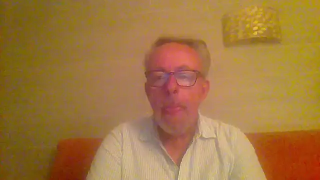 Snapshot of tuggy59 chatting on May 2026 04:54:01 AM tuggy59 online show from May 2026 04:54:01 AM
