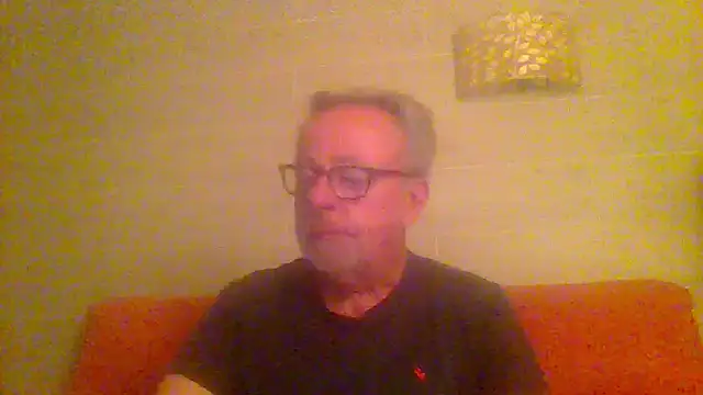 Snapshot of tuggy59 chatting on May 2026 03:46:02 AM tuggy59 online show from May 2026 03:46:02 AM