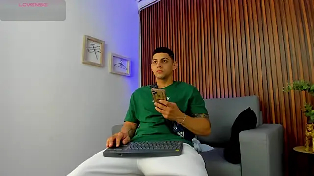 Alex cute77 online show from March 2026 12:22:01 PM