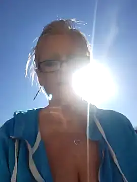 Southern Bella online show from February 2025 07:46:01 PM