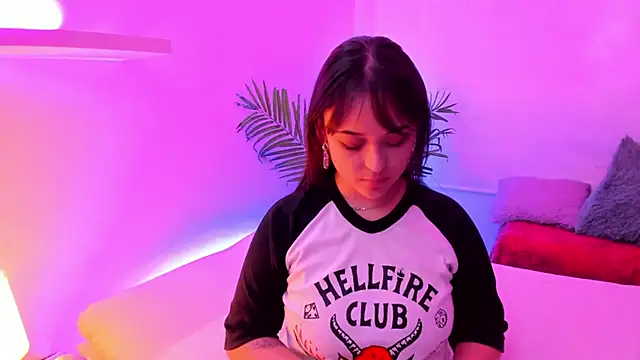 Gloomydoll online show from January 2026 07:39:01 PM