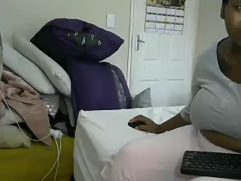 Real1SweetQueen online show from March 2026 10:32:02 AM