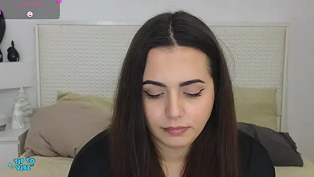 Snapshot of Eva_Rogers_ chatting on December 2024 02:28:02 PM Eva Rogers  online show from December 2024 02:28:02 PM