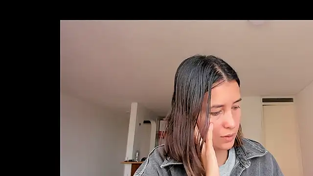 zoe jeane beker online show from February 2025 08:45:02 PM