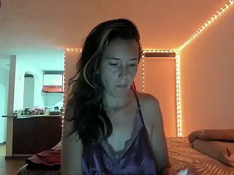 Snapshot of zoe_jeane_beker chatting on May 2026 02:08:02 AM zoe jeane beker online show from May 2026 02:08:02 AM