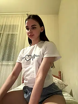 KristenSayles online show from December 2024 11:33:01 AM