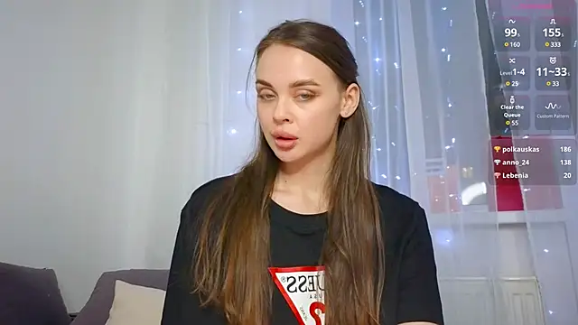 KristenSayles online show from January 2025 05:32:01 PM