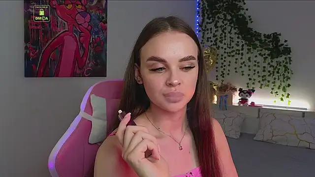 KristenSayles online show from September 2025 06:18:02 PM