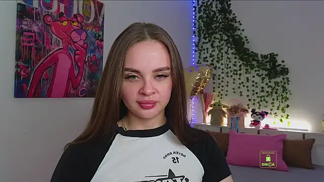 KristenSayles online show from September 2025 07:25:01 PM