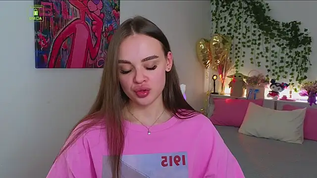 KristenSayles online show from September 2025 02:29:02 PM