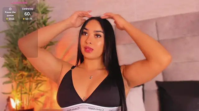 Snapshot of mia_crawford chatting on March 2025 11:38:02 AM mia crawford online show from March 2025 11:38:02 AM