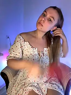 Snapshot of freiiaflower chatting on November 2025 05:26:02 PM freiiaflower online show from November 2025 05:26:02 PM