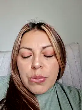 Snapshot of seherlatin chatting on June 2026 08:53:02 PM seherlatin online show from June 2026 08:53:02 PM