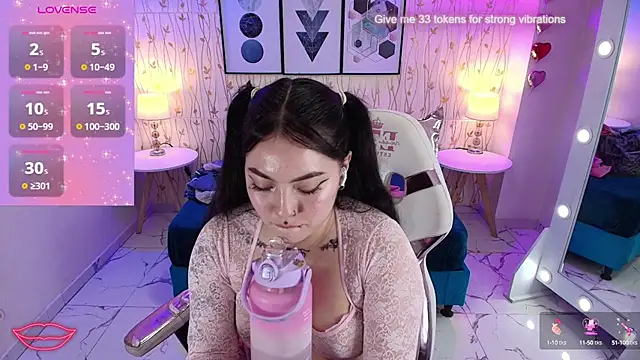 Snapshot of Isa_reel chatting on January 2025 11:00:01 PM Isa reel online show from January 2025 11:00:01 PM