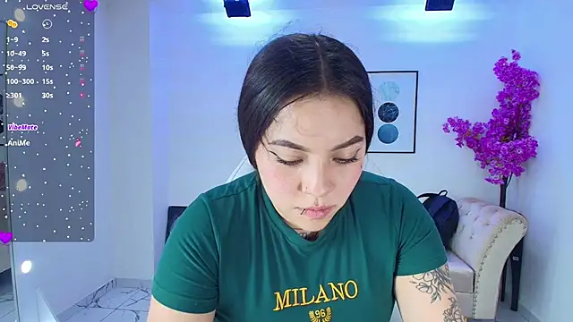 Snapshot of Isa_reel chatting on May 2026 08:03:02 PM Isa reel online show from May 2026 08:03:02 PM