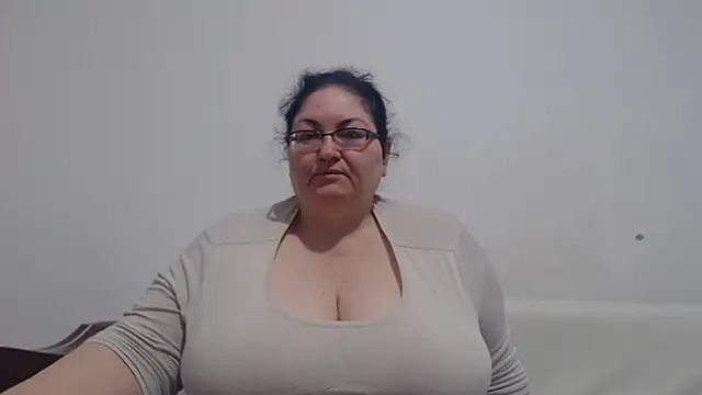 Snapshot of Nykyxo chatting on May 2026 08:53:02 AM Nykyxo online show from May 2026 08:53:02 AM