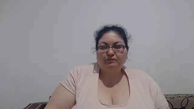 Snapshot of Nykyxo chatting on June 2026 08:37:02 AM Nykyxo online show from June 2026 08:37:02 AM