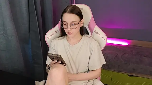 Snapshot of Sweet_frosti chatting on June 2026 03:17:01 AM Sweet frosti online show from June 2026 03:17:01 AM
