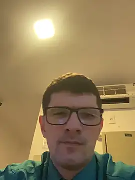 Juliano2289 online show from April 2026 12:29:02 PM