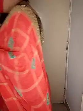 Snapshot of Love-priya chatting on December 2024 07:07:02 AM Love-priya online show from December 2024 07:07:02 AM