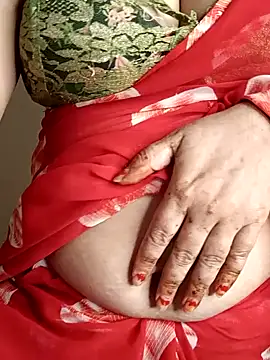 Snapshot of Love-priya chatting on February 2025 05:09:01 PM Love-priya online show from February 2025 05:09:01 PM