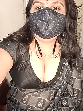 Snapshot of Love-priya chatting on March 2025 06:43:01 AM Love-priya online show from March 2025 06:43:01 AM