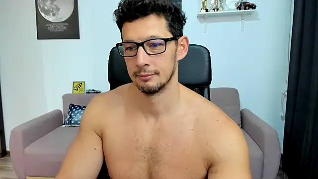 BrutusK08 online show from November 2025 08:15:02 AM