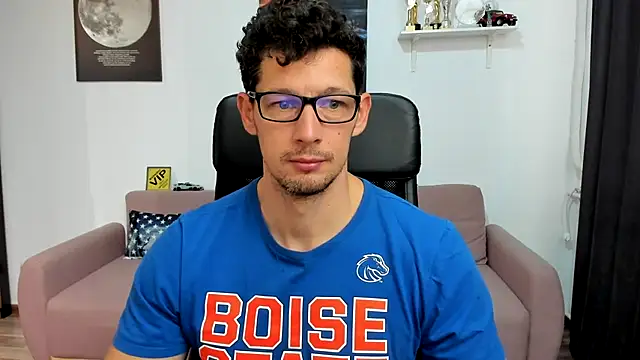 BrutusK08 online show from November 2025 09:53:02 AM