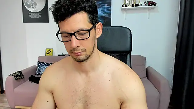 Snapshot of BrutusK08 chatting on June 2026 06:56:02 AM BrutusK08 online show from June 2026 06:56:02 AM