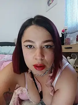 Snapshot of Lia_Roxx chatting on May 2026 06:15:02 PM Lia Roxx online show from May 2026 06:15:02 PM